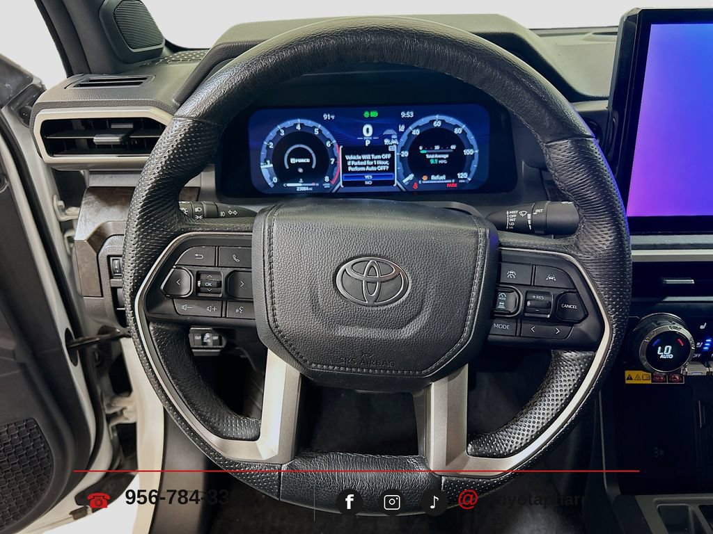 Used 2025 Toyota Tacoma Limited AWD/4WD image 10