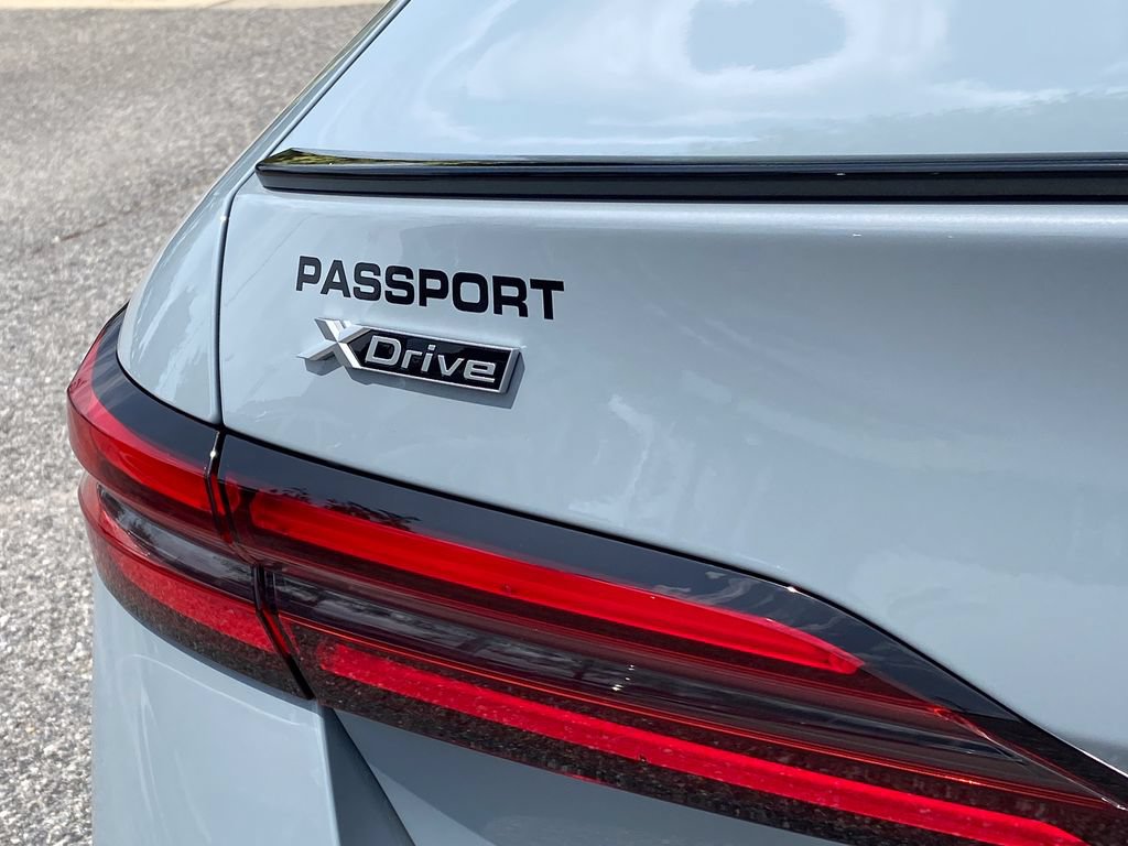 New 2027 BMW 530i xDrive w/ M Sport Package AWD/4WD image 6