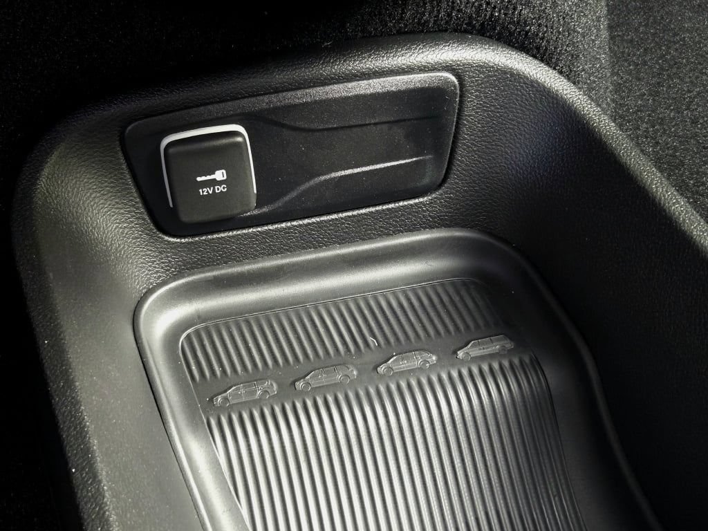 New 2027 Chrysler Pacifica Select AWD/4WD image 31
