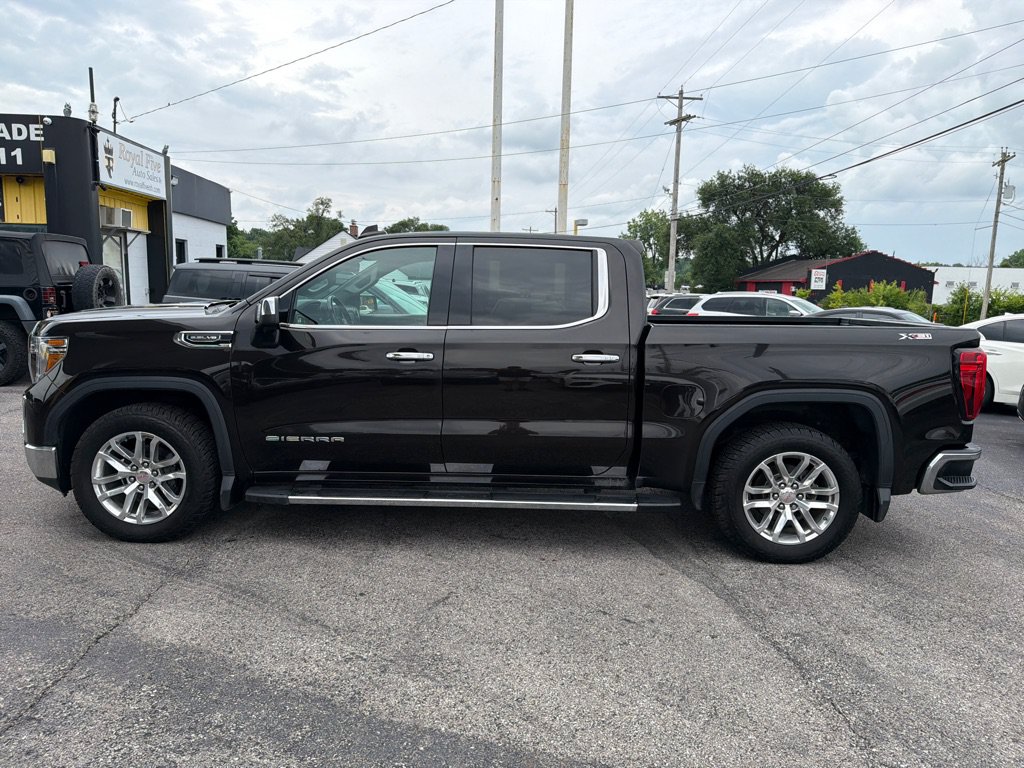 Used 2019 GMC Sierra 1500 SLT w/ SLT Premium Package AWD/4WD image 12