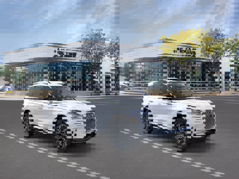 Used 2026 Lincoln Corsair Premiere image 7