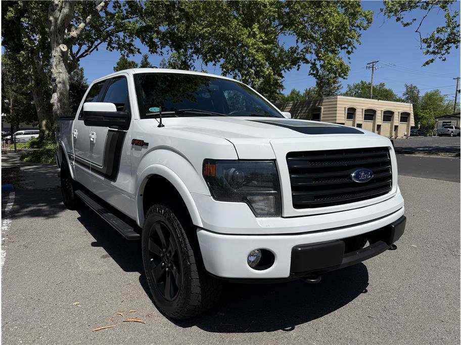 Used 2014 Ford F150 FX4 w/ Equipment Group 402A Luxury AWD/4WD image 1