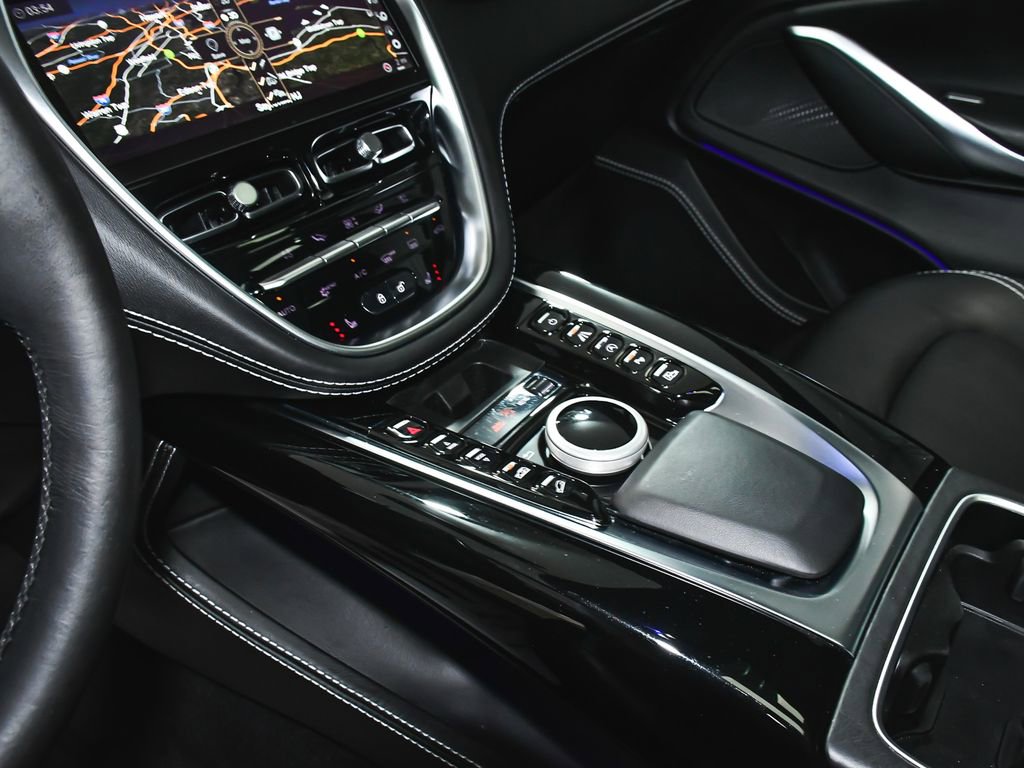 Used 2021 Aston Martin DBX image 41
