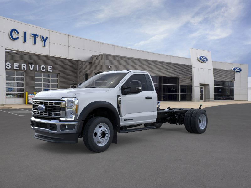 New 2025 Ford F550 4x4 Regular Cab Super Duty image 3