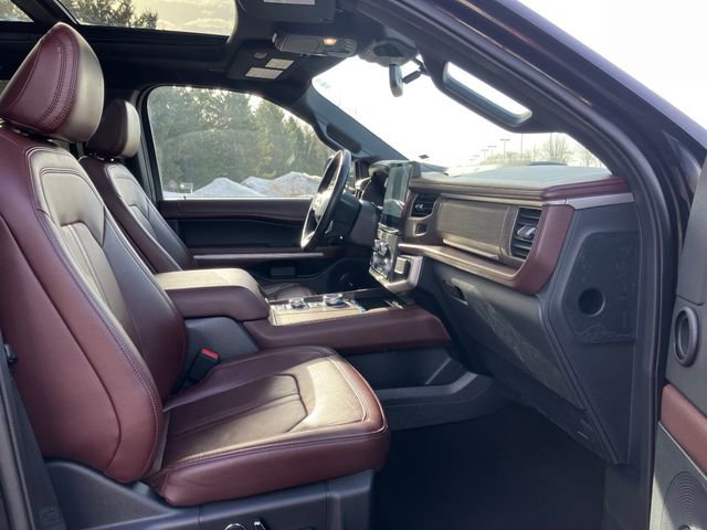 Used 2024 Ford Expedition Limited image 20