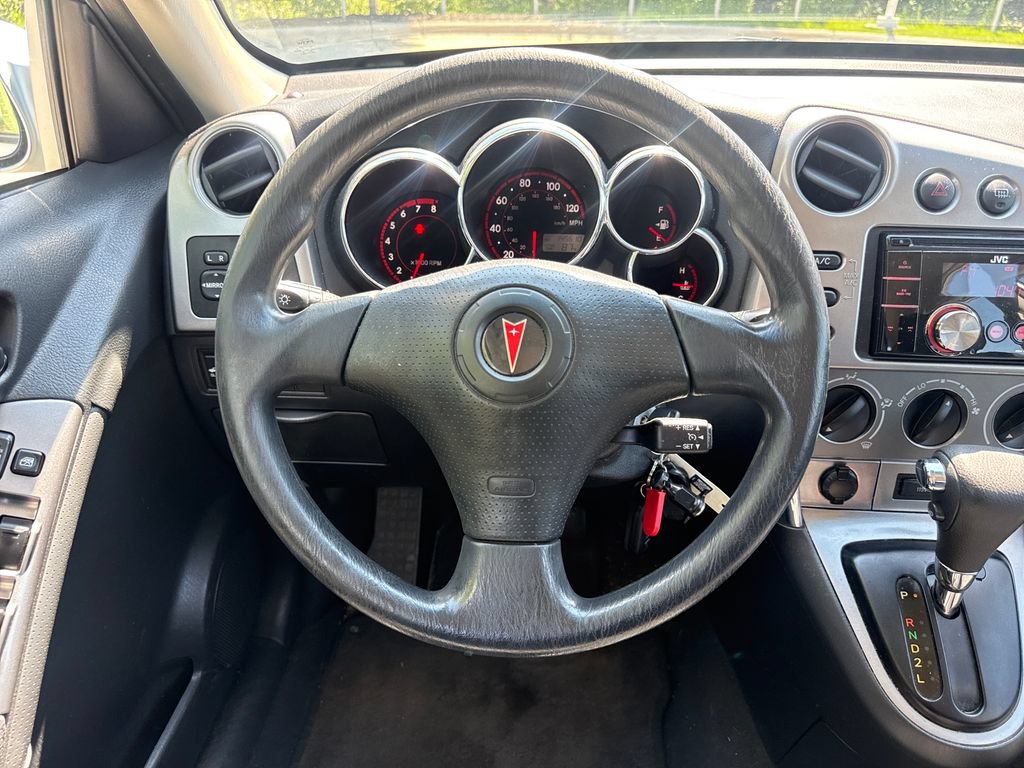 Used 2007 Pontiac Vibe w/ Preferred Package FWD image 19