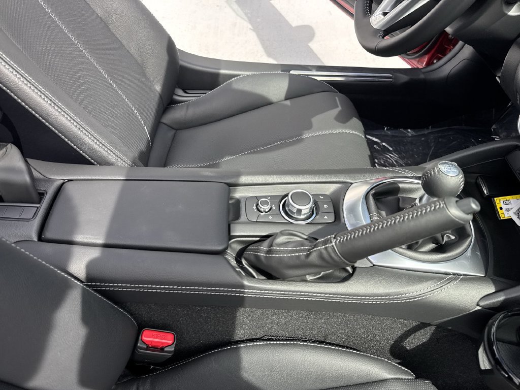 New 2026 MAZDA MX-5 Miata Grand Touring RWD image 36