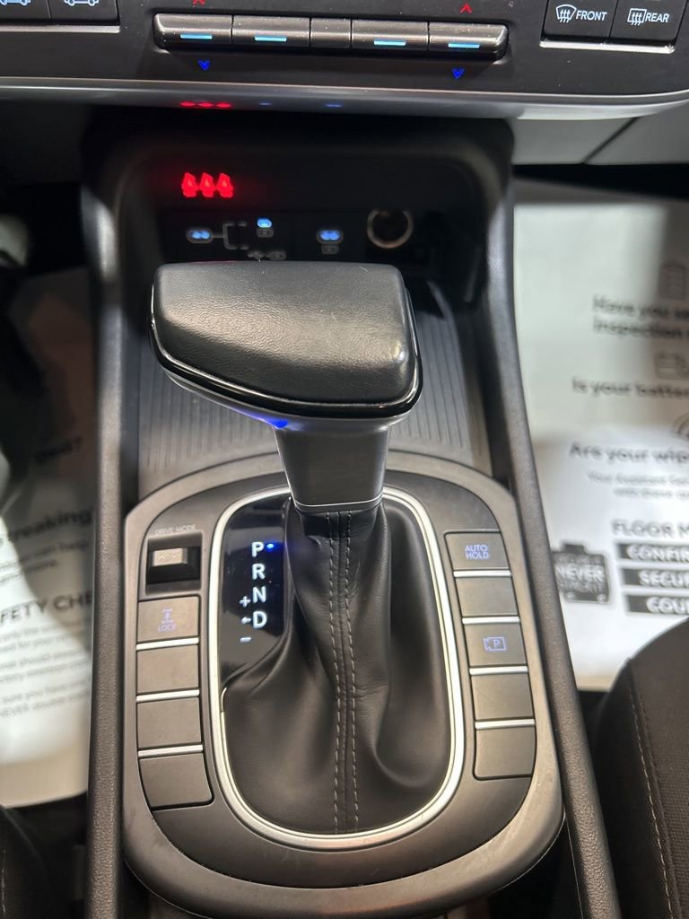 Used 2024 Hyundai Kona SEL image 33