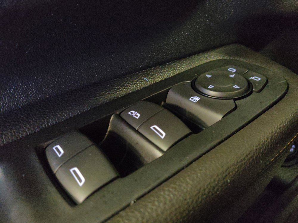 Used 2021 GMC Terrain SLE w/ Driver Convenience Package FWD image 27