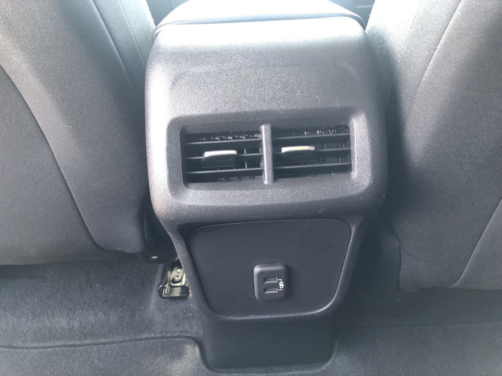 Used 2024 Chevrolet Equinox LT w/ Driver Convenience Package FWD image 18