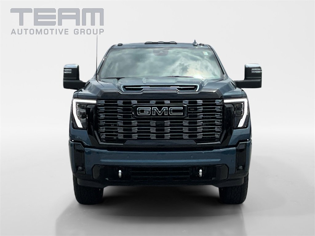 New 2025 GMC Sierra 2500 Denali Ultimate image 2