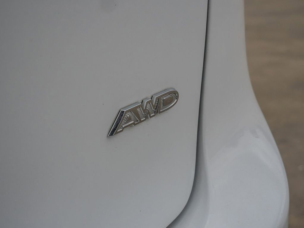 Used 2024 Chrysler Pacifica Touring-L image 10