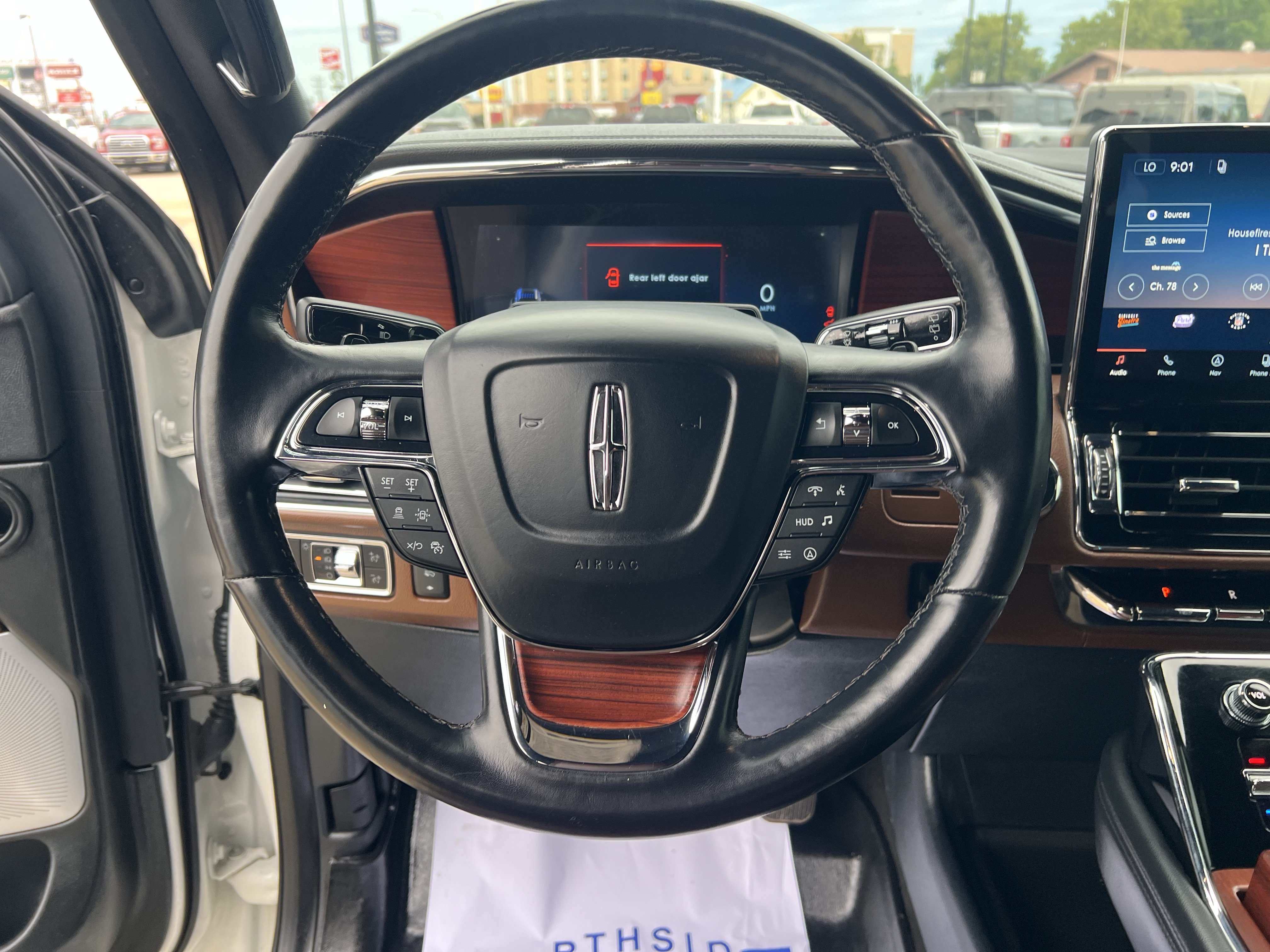 Used 2023 Lincoln Navigator L Reserve AWD/4WD image 20