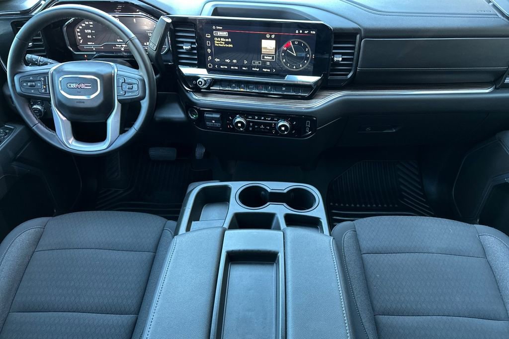 Used 2025 GMC Sierra 1500 Elevation image 13