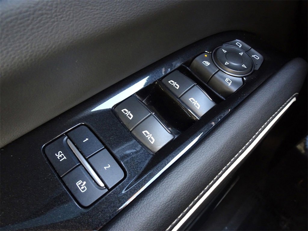 Used 2021 Cadillac Escalade ESV Sport w/ Driver Assist Tech Package image 25