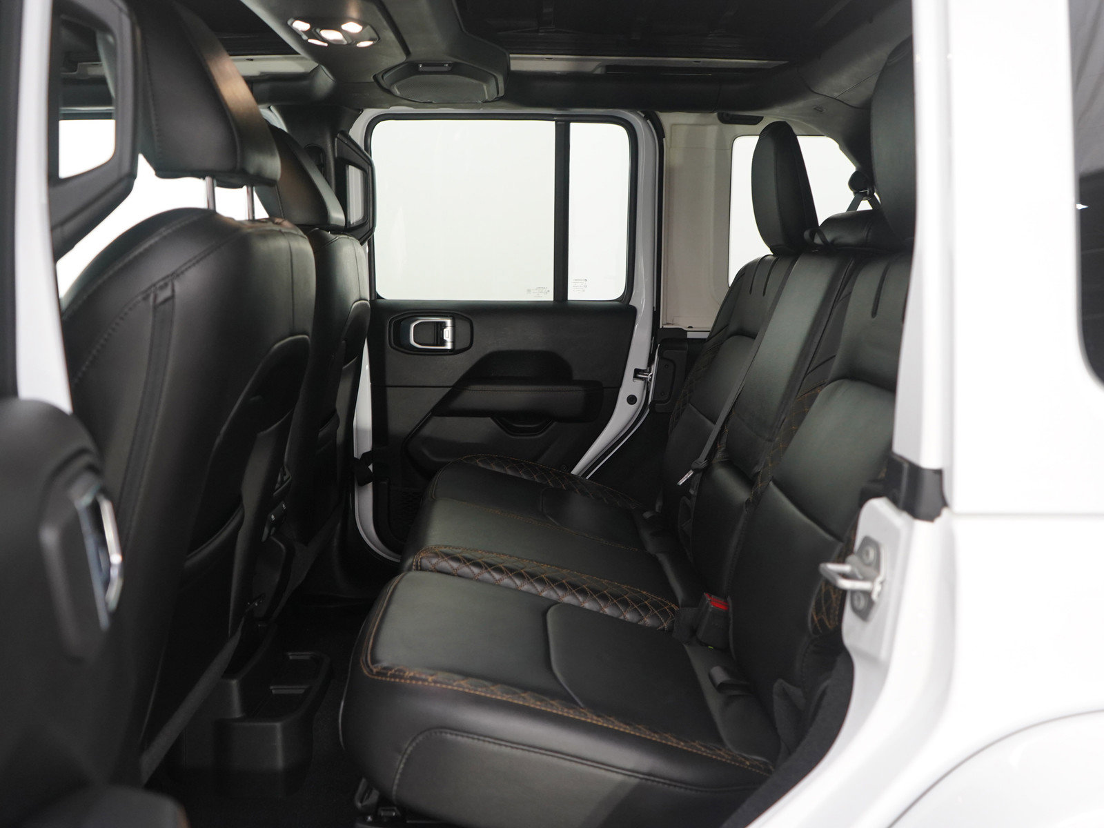 Used 2022 Jeep Wrangler Unlimited Sahara image 17