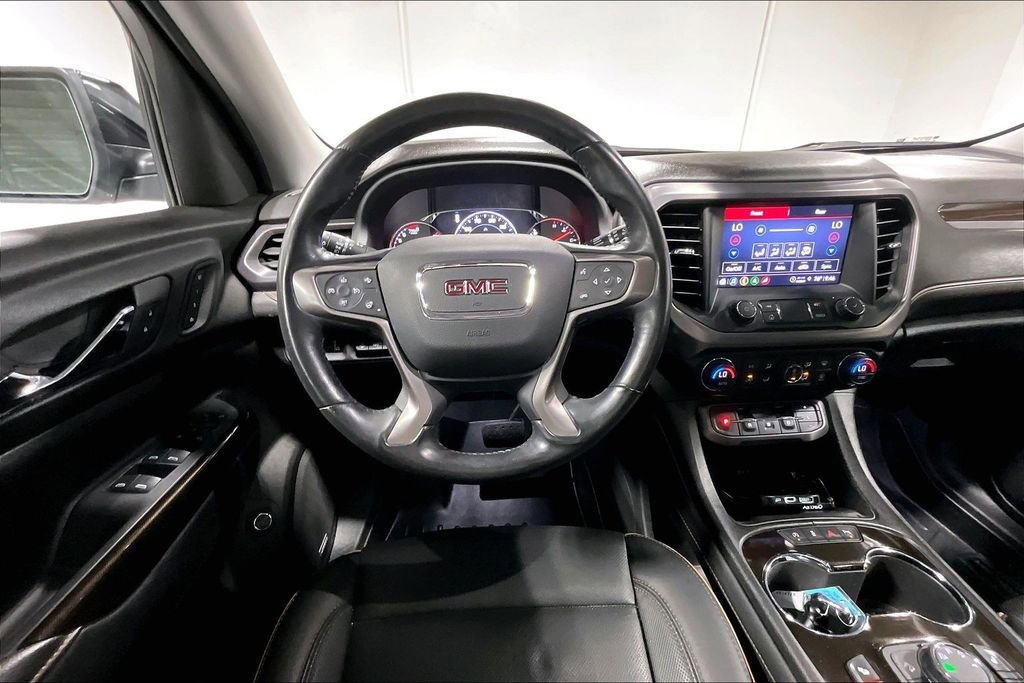 Used 2022 GMC Acadia AT4 w/ Technology Package image 7