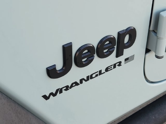 Used 2024 Jeep Wrangler Unlimited Sport AWD/4WD image 8