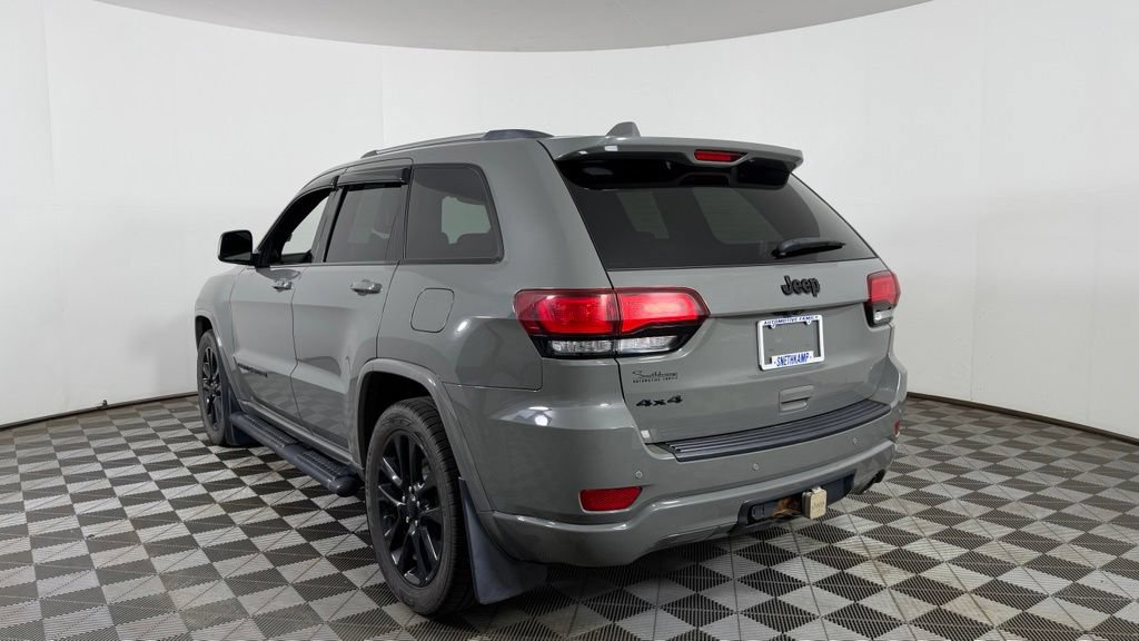 Used 2020 Jeep Grand Cherokee Altitude AWD/4WD image 6
