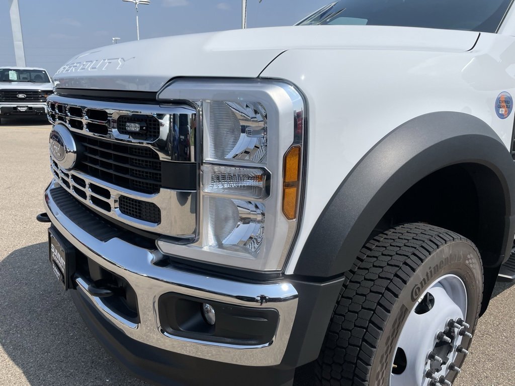New 2025 Ford F550 4x4 SuperCab Super Duty image 25