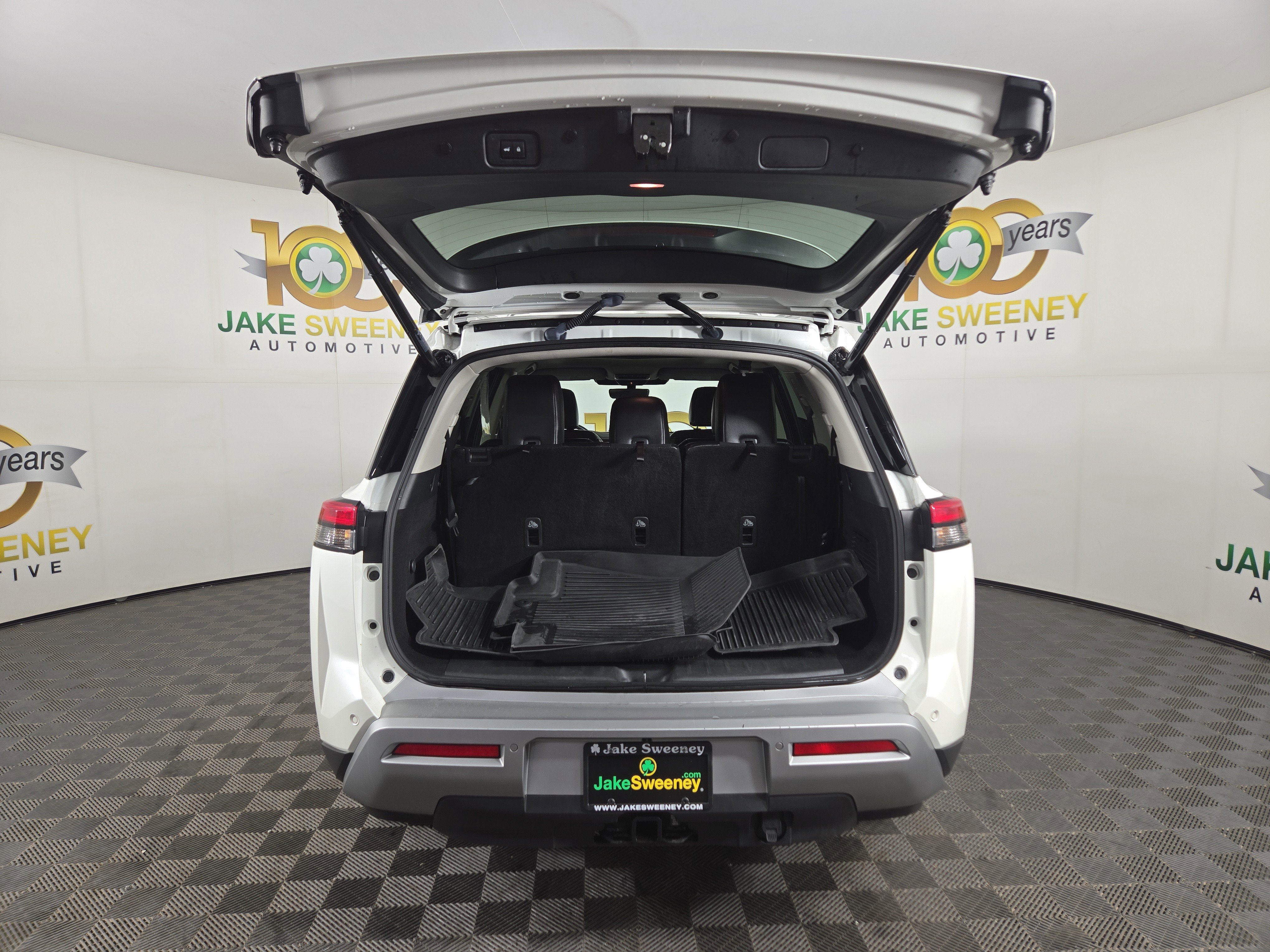 Used 2024 Nissan Pathfinder SL w/ SL Premium Package image 33