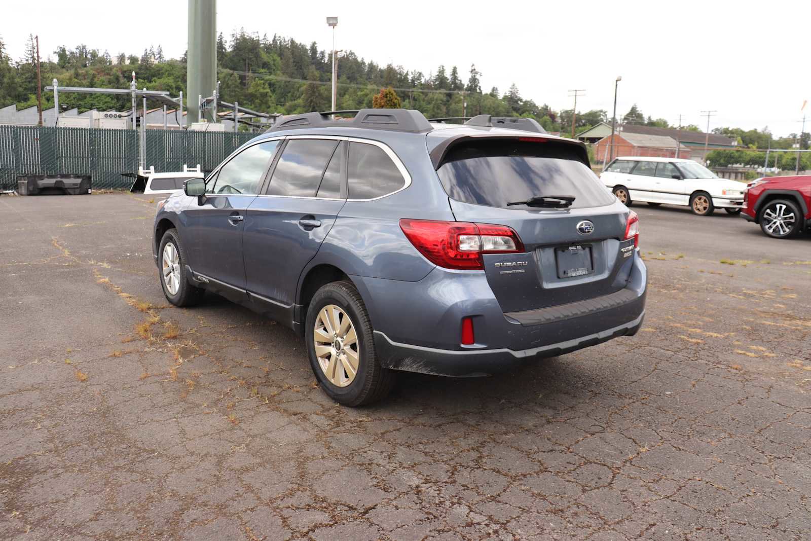 Used 2017 Subaru Outback 2.5i Premium AWD/4WD image 7