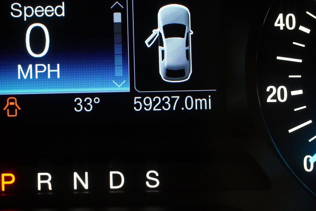 Used 2019 Ford Edge SEL image 8