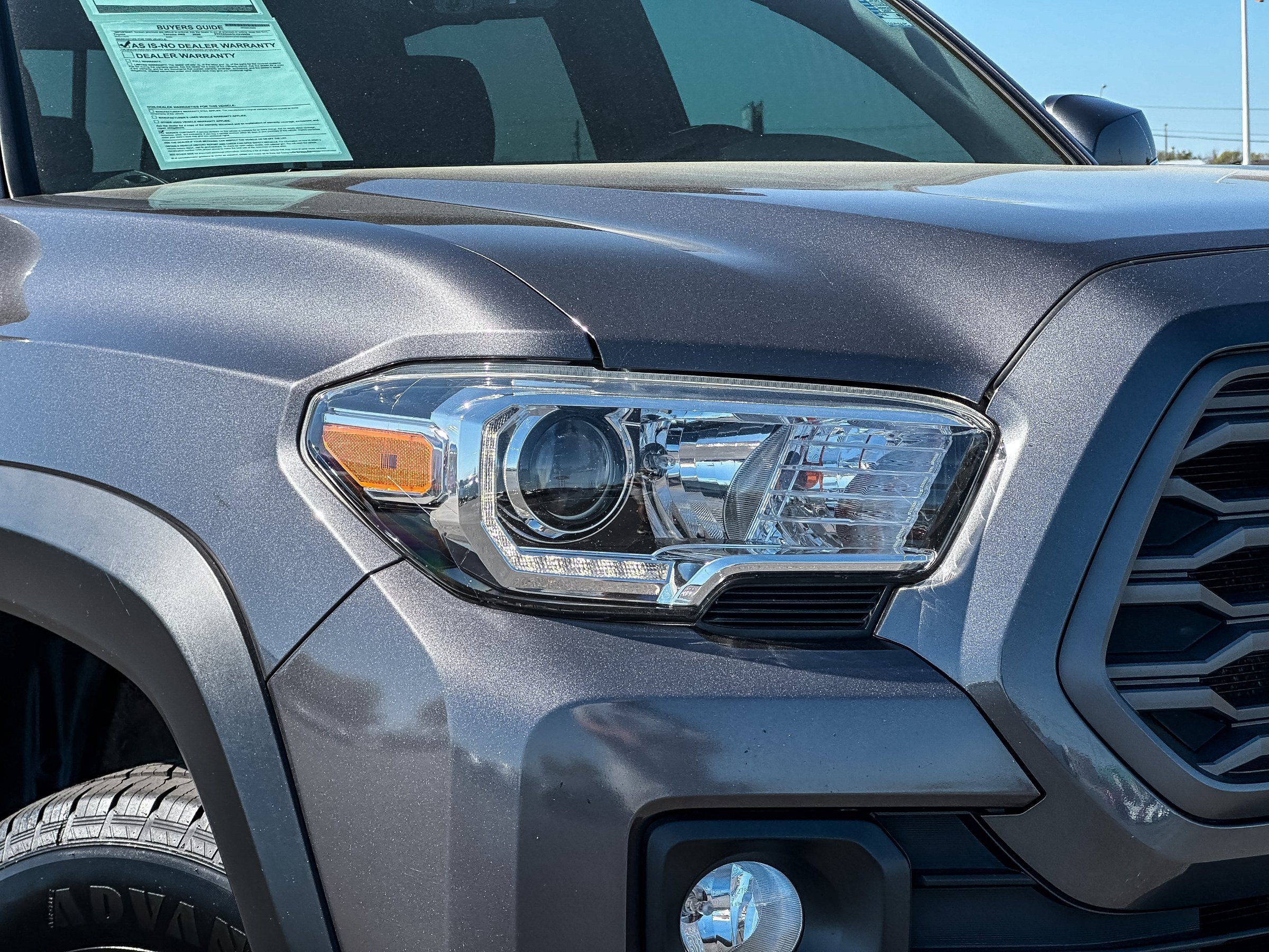 Used 2020 Toyota Tacoma TRD Off-Road w/ Technology Package image 4