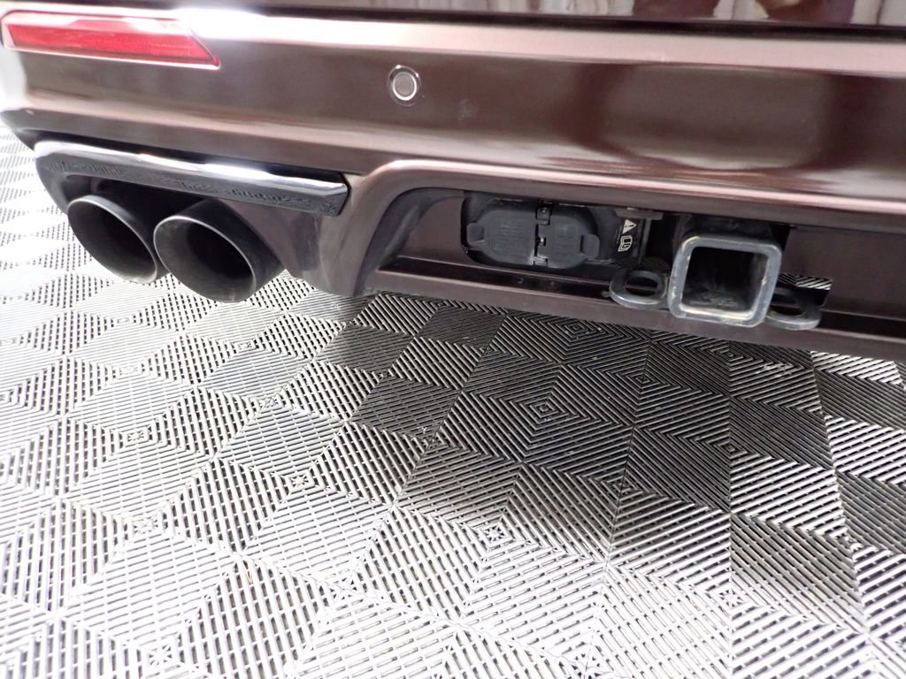 Used 2020 Ford Explorer ST w/ ST Street Pack image 15