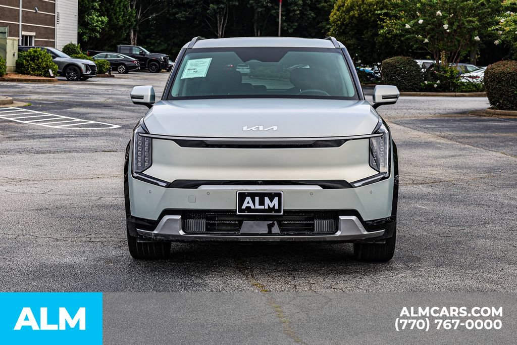 Used 2024 Kia EV9 Land AWD/4WD image 11
