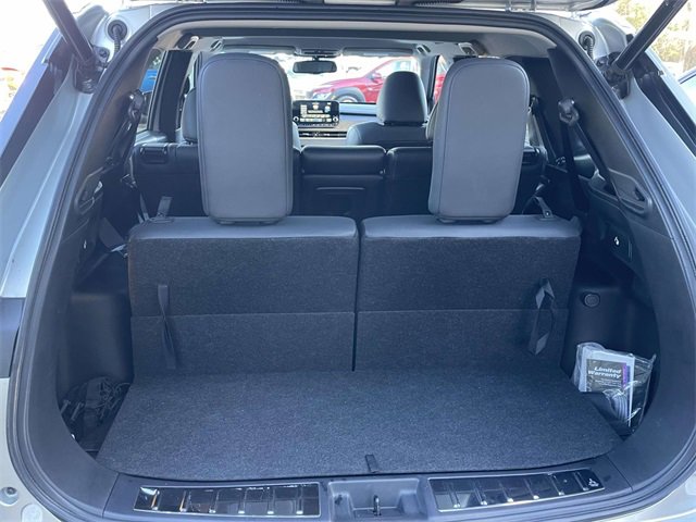 Used 2024 Mitsubishi Outlander SE Black Edition image 8