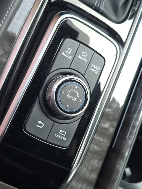 Used 2021 Nissan Armada Platinum w/ Captain's Chairs Package RWD image 40