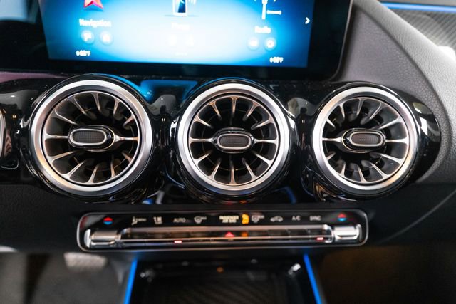 New 2026 Mercedes-Benz GLA 35 AMG 4MATIC image 30
