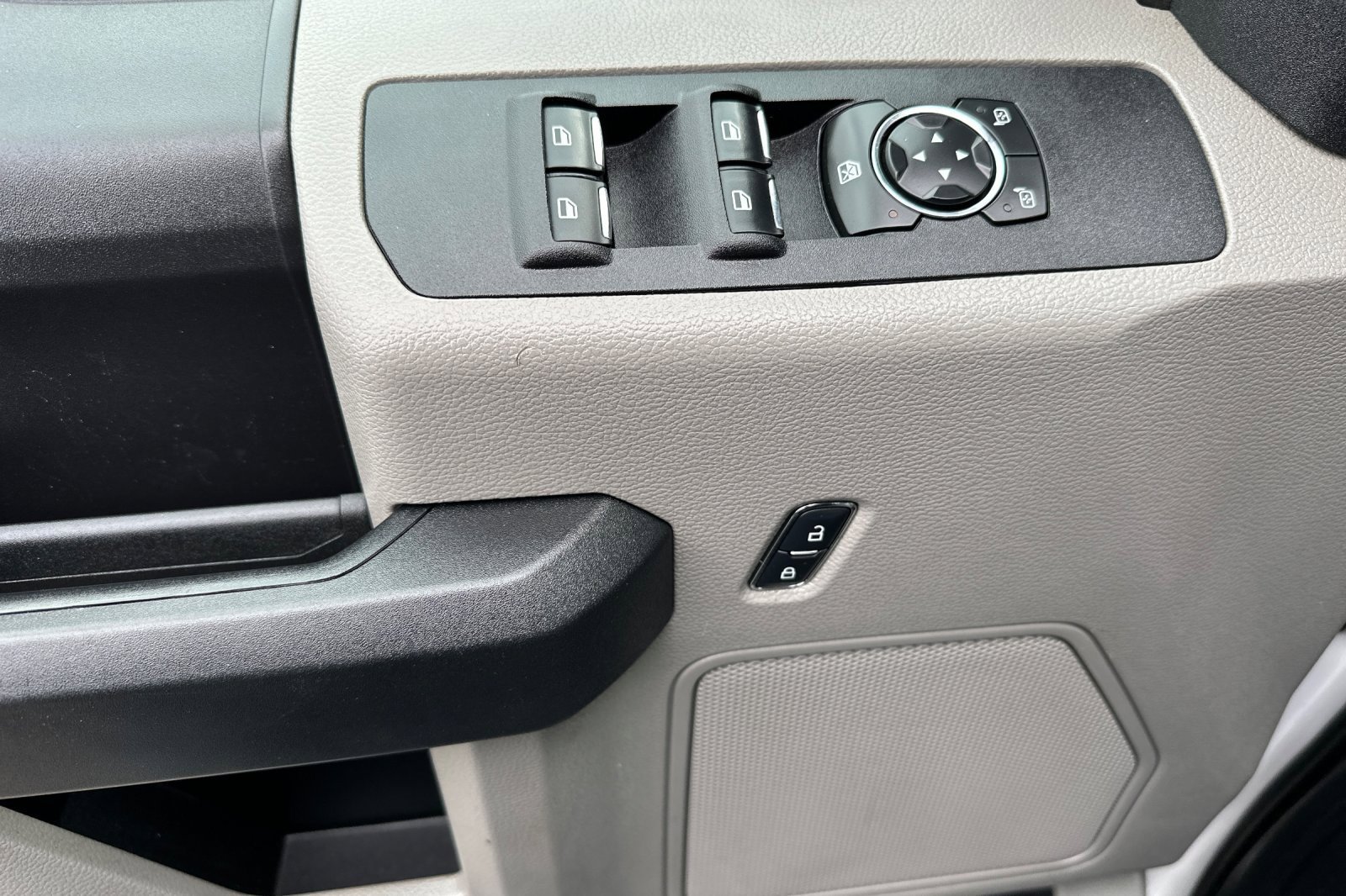 Used 2017 Ford F350 XL w/ Power Equipment Group image 24