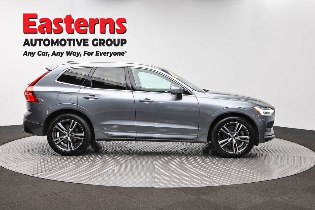 Used 2019 Volvo XC60 T6 Momentum w/ Premium Package image 4