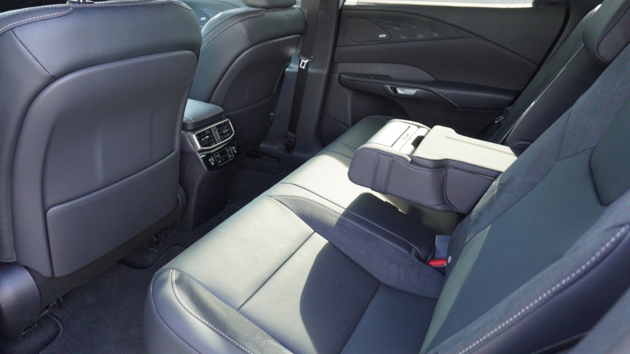 Certified 2025 Lexus RX 350 AWD w/ Convenience Package image 16