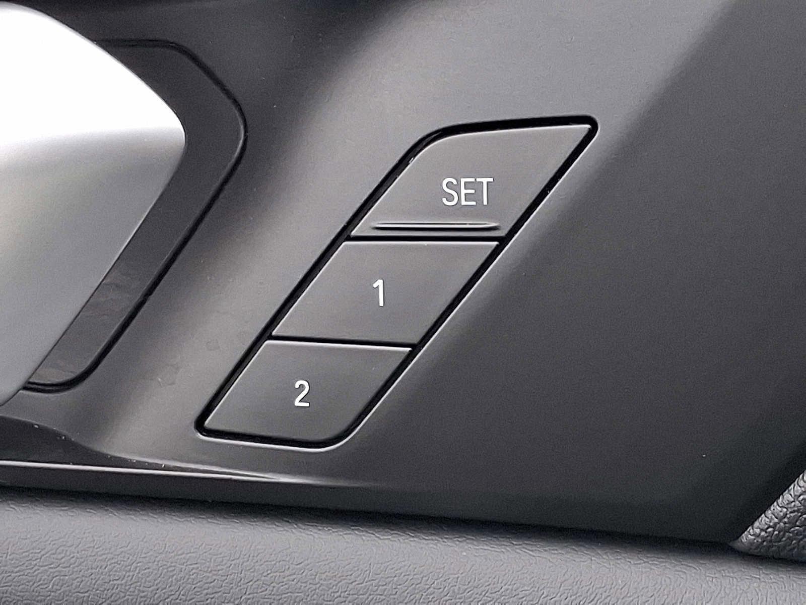 Used 2023 BMW X5 xDrive40i w/ Premium Package image 26