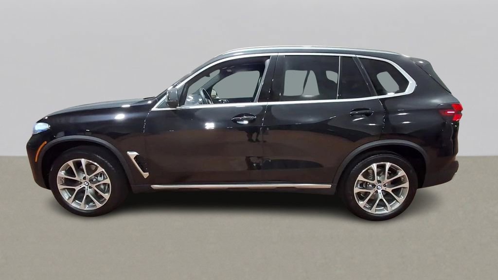 Used 2025 BMW X5 xDrive40i w/ Premium Package image 5