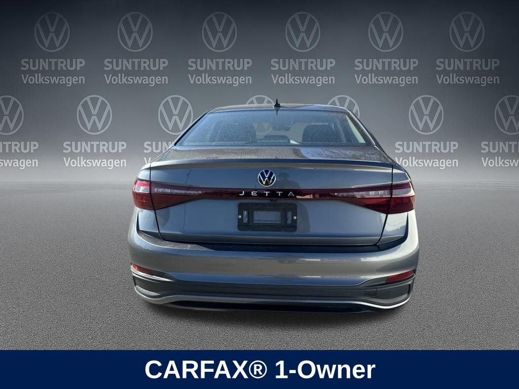 Used 2025 Volkswagen Jetta S image 4