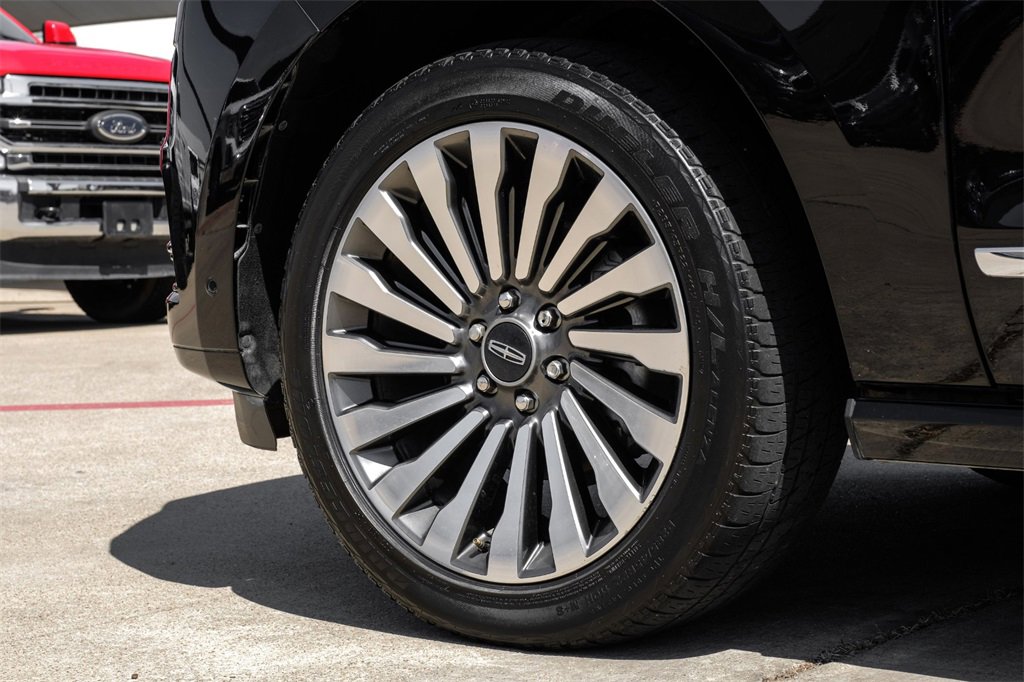 Used 2019 Lincoln Navigator Reserve image 63