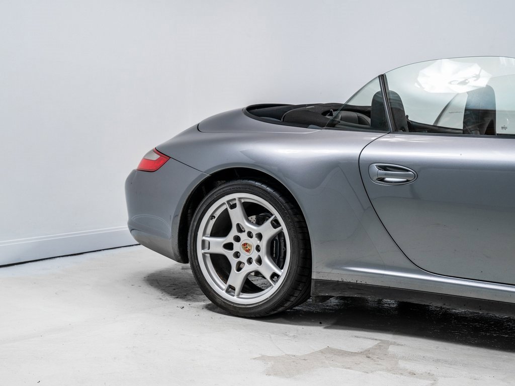 Used 2006 Porsche 911 Carrera image 10