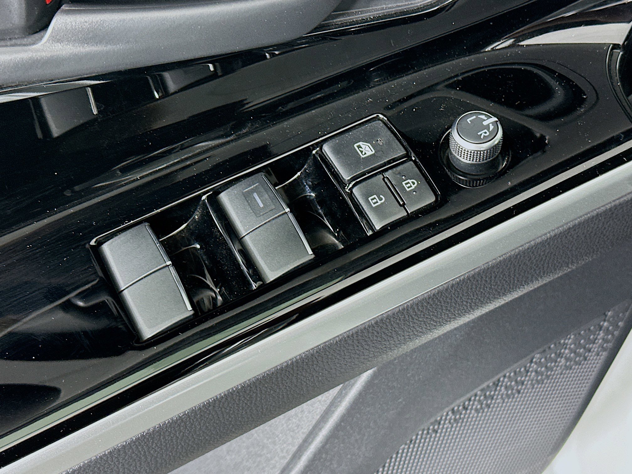 Used 2024 Toyota bZ4X Limited w/ Weather Package image 15