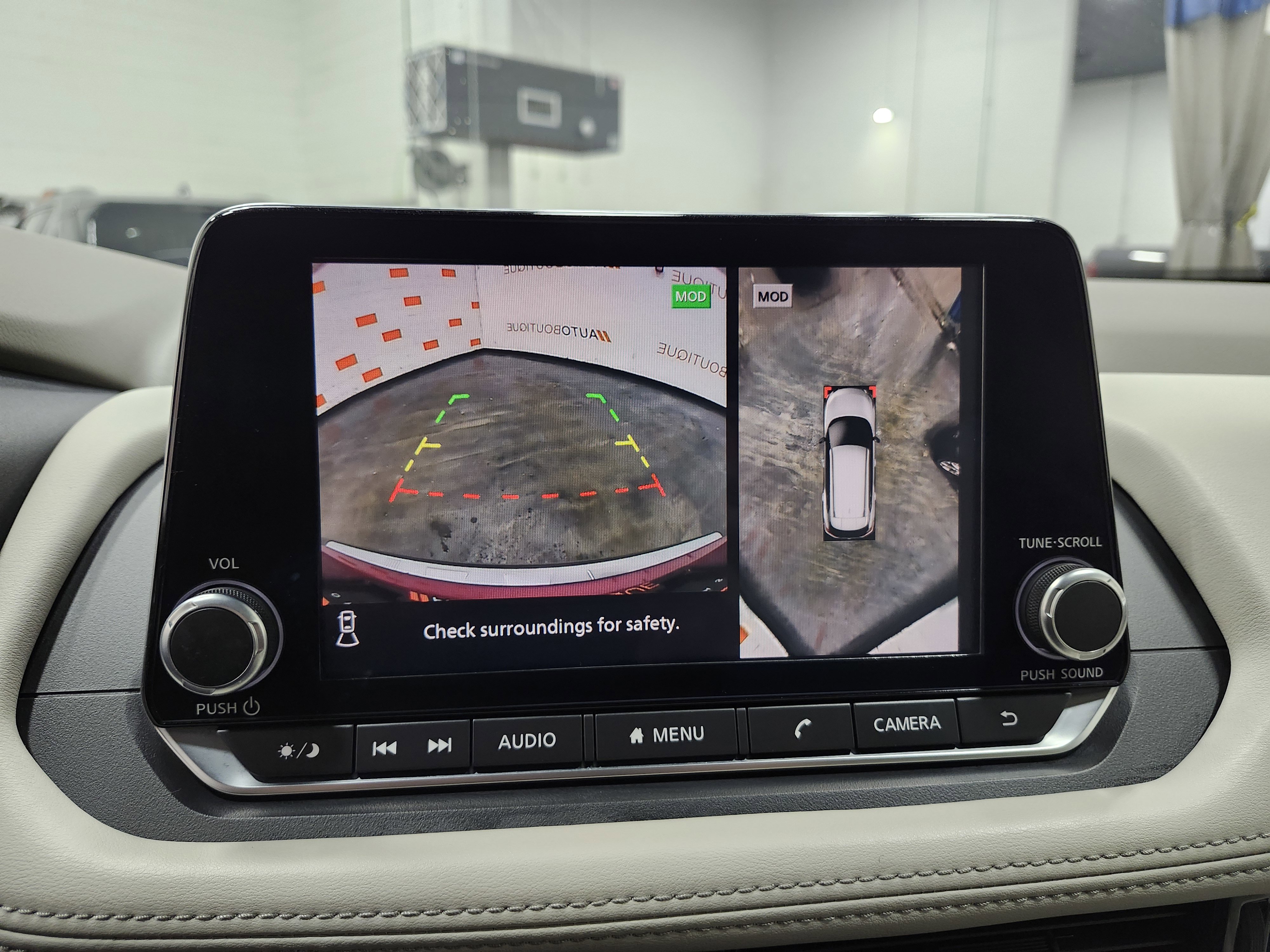 Used 2021 Nissan Rogue SV w/ Premium Package image 5