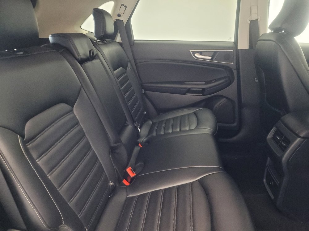 Used 2023 Ford Edge SEL image 19