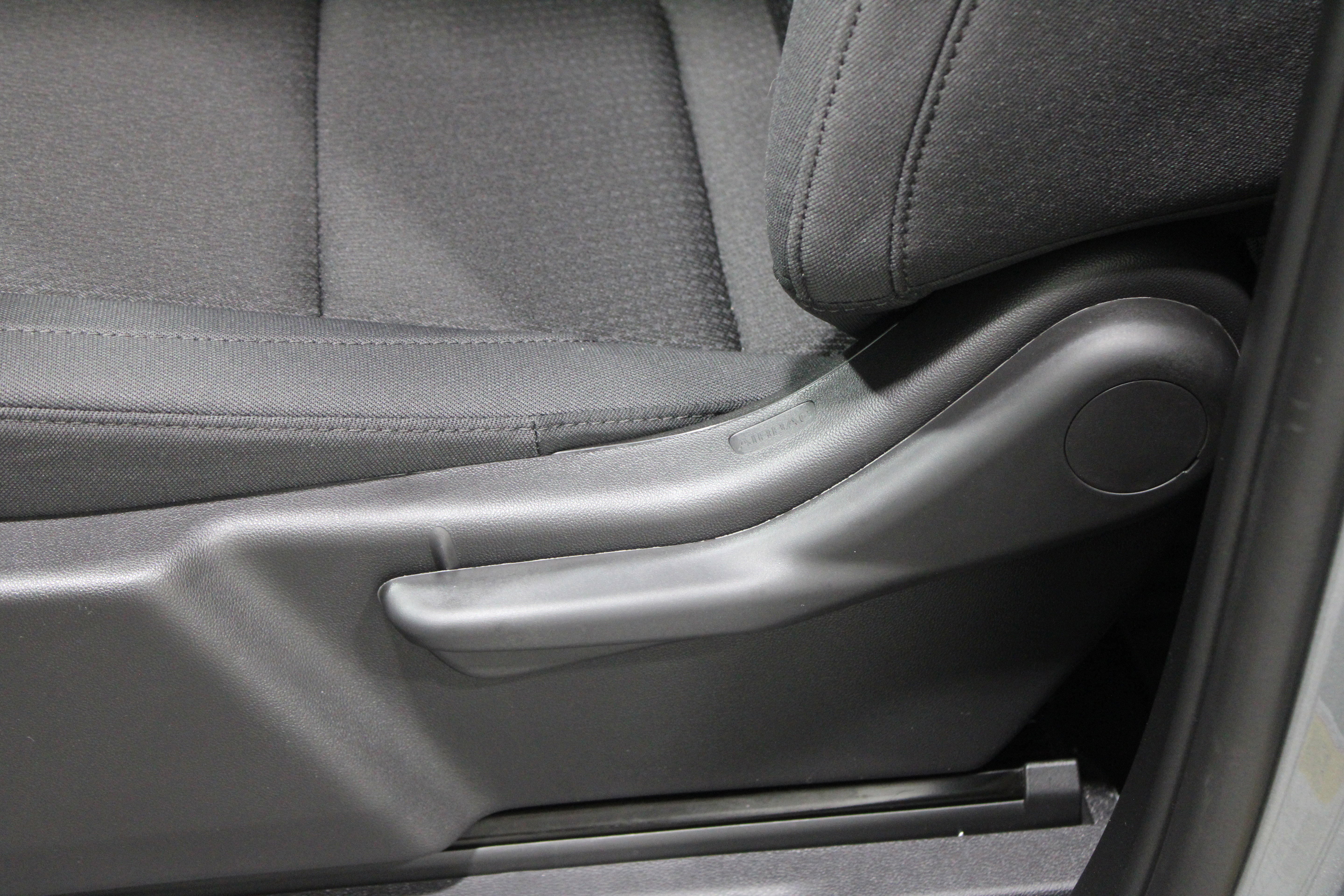 Used 2025 Chevrolet Silverado 1500 W/T w/ WT Value Package image 4