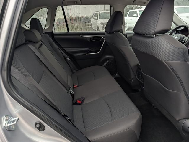 Certified 2025 Toyota RAV4 LE FWD image 28
