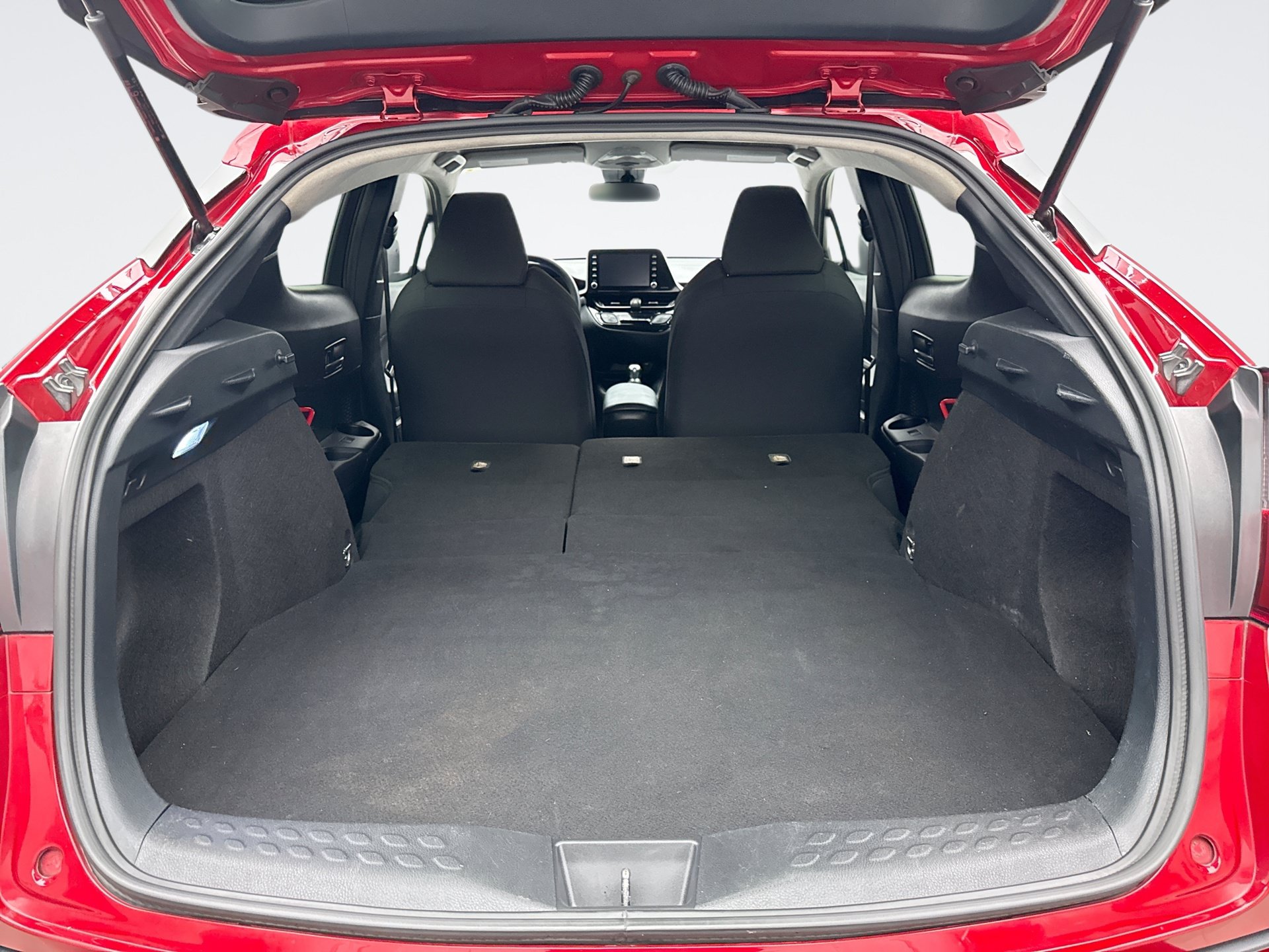 Used 2020 Toyota C-HR LE FWD image 19