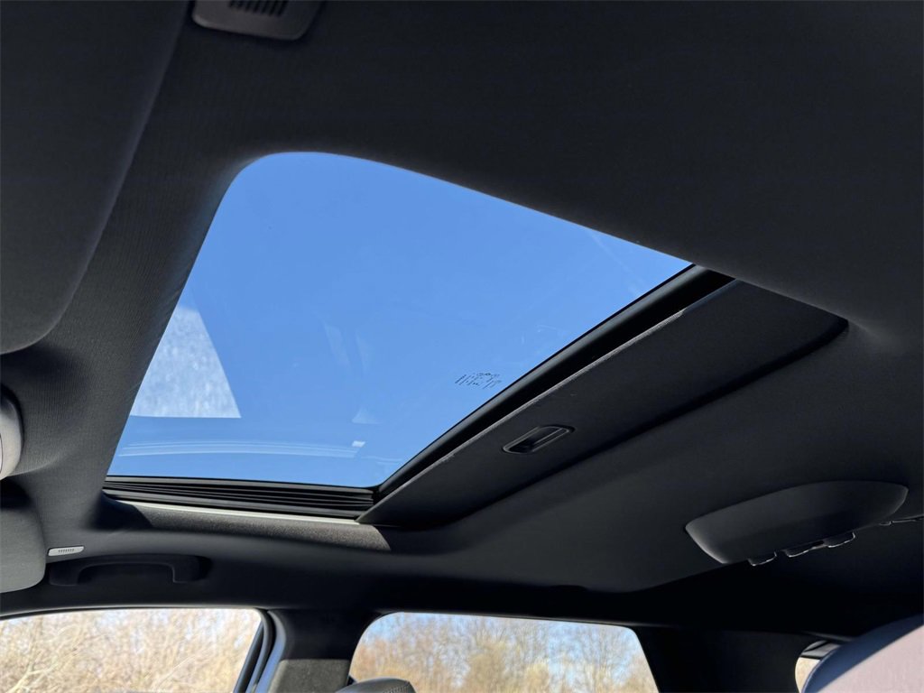 Used 2024 Dodge Durango GT image 4