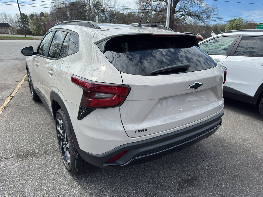 New 2026 Chevrolet Trax RS w/ Driver Confidence Package image 4