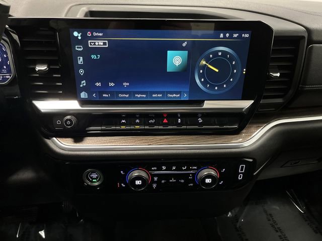 Used 2022 Chevrolet Silverado 1500 LT w/ Z71 Off-Road Package image 8